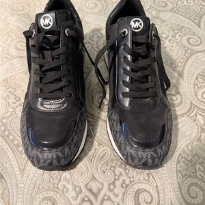 Michael Kors Women's Black Wilma Trainer